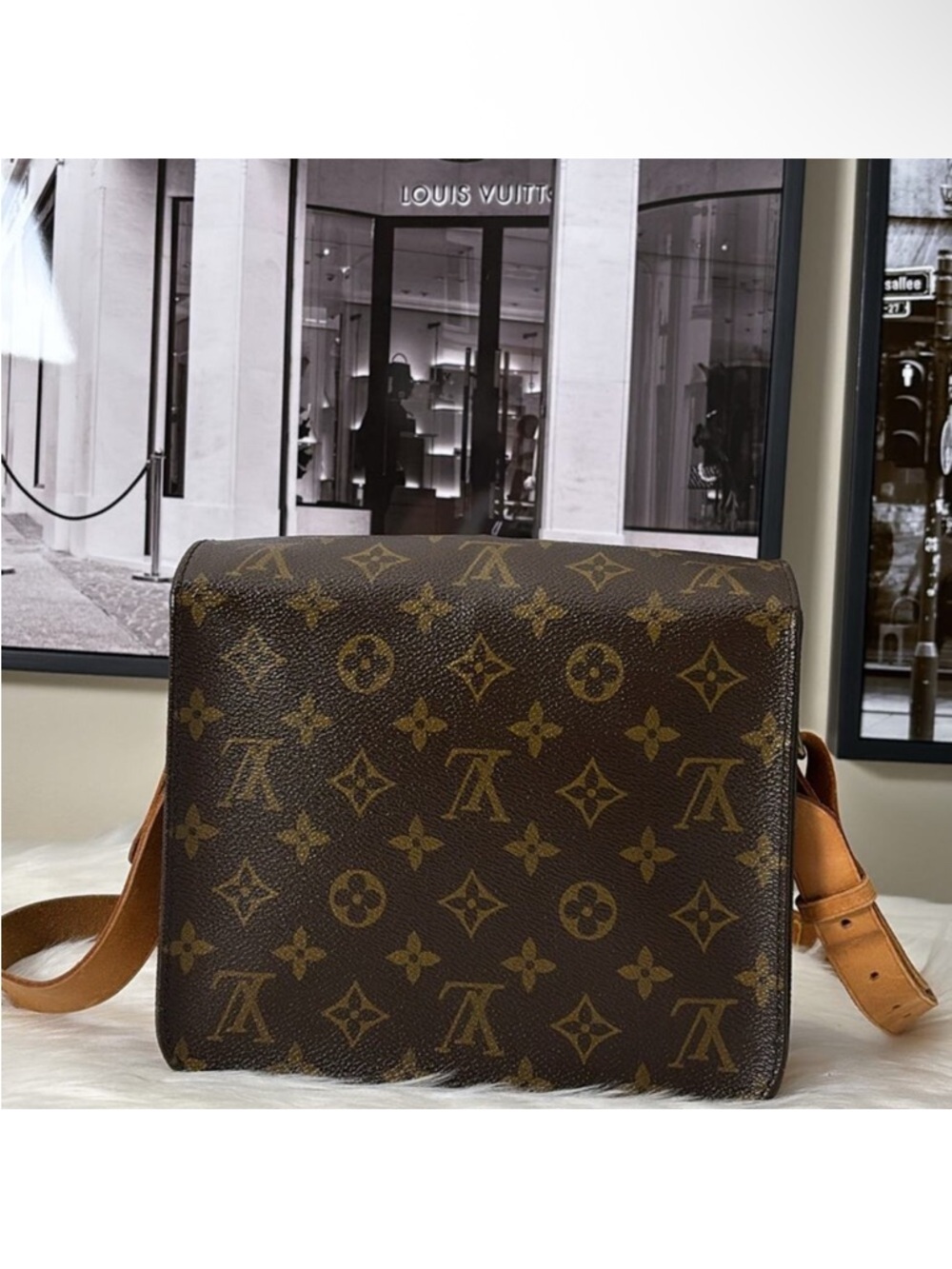 Louis Vuitton Cartouchiere GM Messanger Bag in iconic Monogram coated canvas - Picture 5 of 12